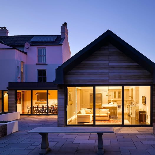 Dublin architects restore and extend listed Georgian house