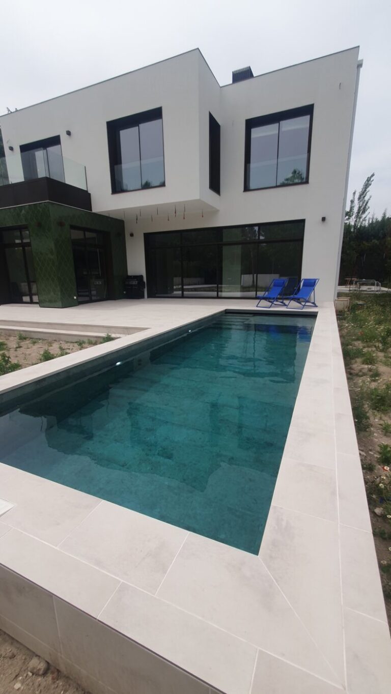 sustainable modular homes Spain 768x1364