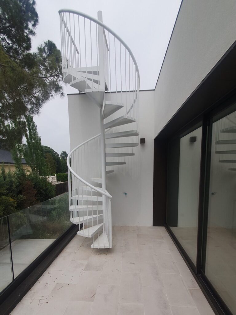 sustainable modular homes in Spain 768x1024